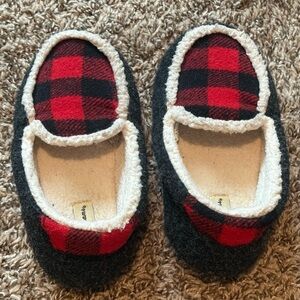 Dearfoams Checkered Slipper 11-12 Toddler Red and Black